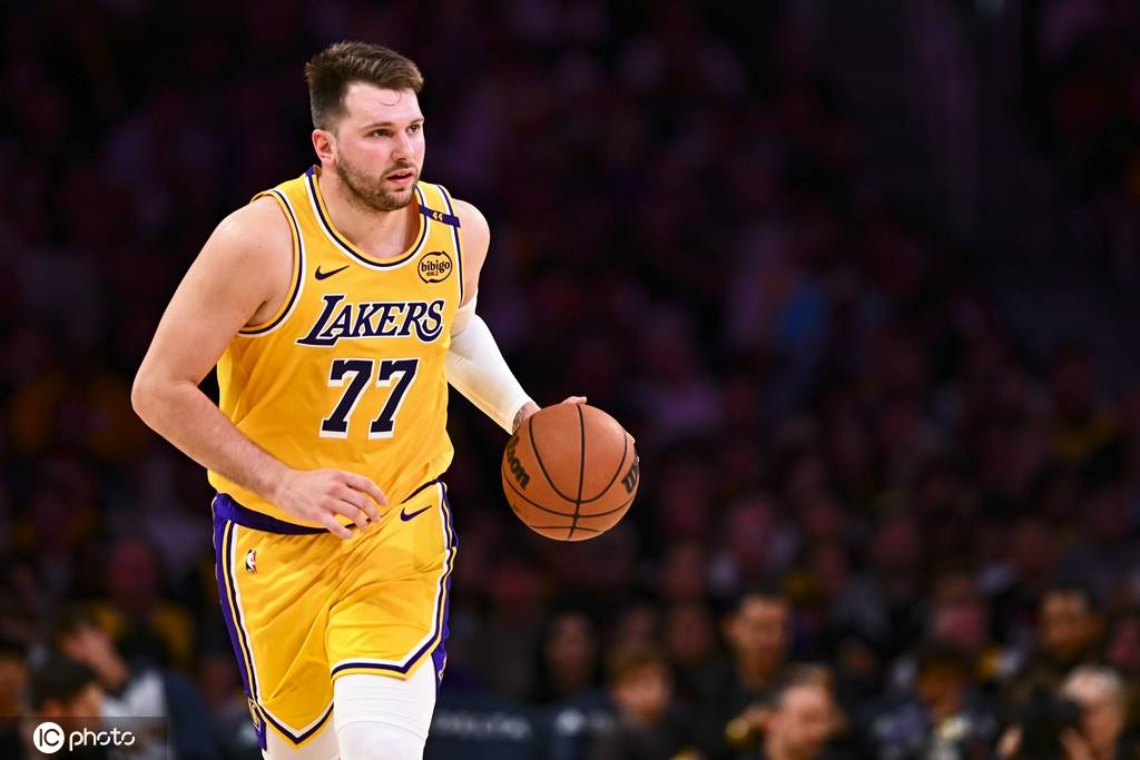 4年內(nèi)2.29億美元 或3年內(nèi)1.6億？唐西奇（Doncic）希望本周續(xù)簽與湖人的合同