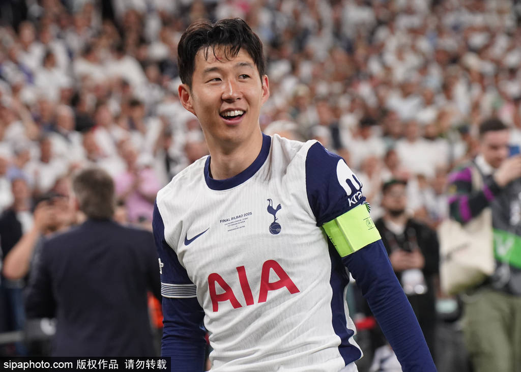 兒子陽(yáng)加入洛杉磯足球俱樂(lè)部 并完成了正式宣布 轉(zhuǎn)讓費(fèi)為MEF創(chuàng)造了記錄